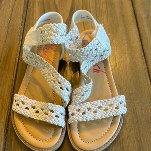Girls White Adjustable Strap Sandals!